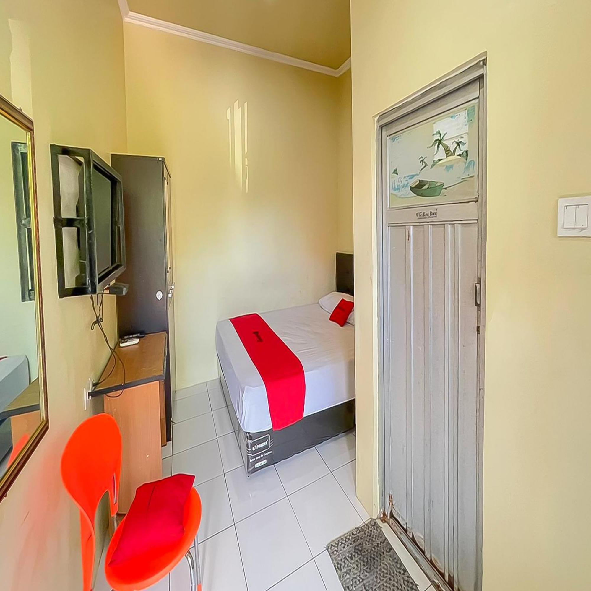 Reddoorz At Wahidin Street Cirebon 호텔 외부 사진
