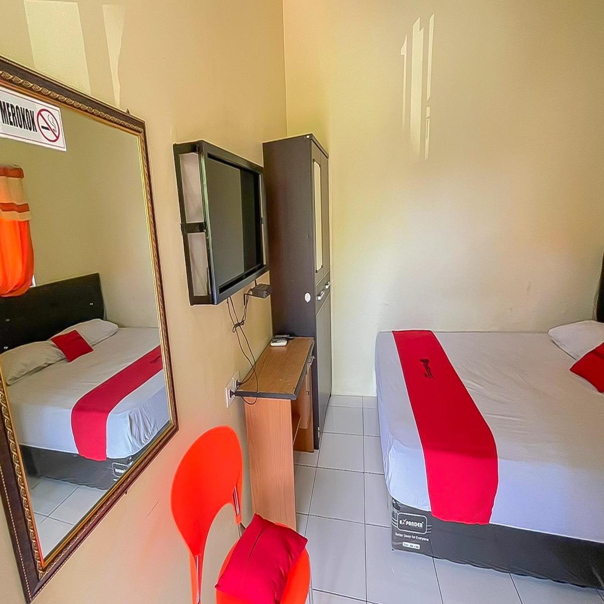 Reddoorz At Wahidin Street Cirebon 호텔 외부 사진